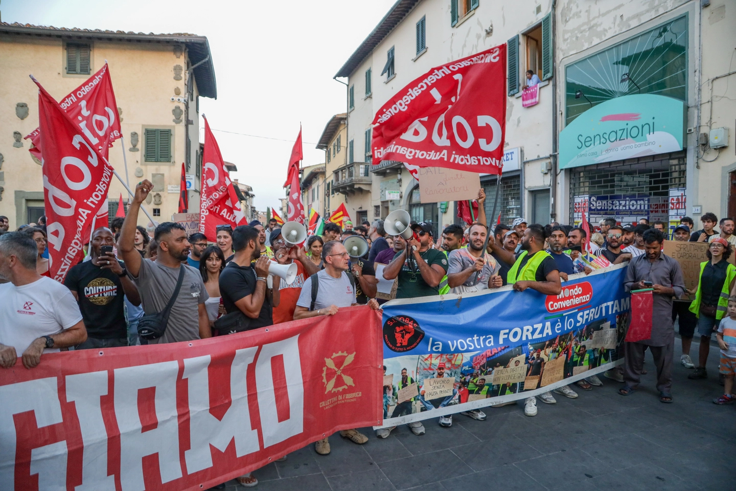 Campi Bisenzio Respingere Al Mittente Le Provocazioni Di Mondo